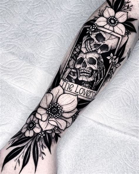 lovers skull tattoo|cool sleeve skull tattoos.